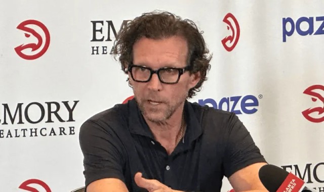 九游体育-斯奈德：全队仅出手了26次三分，冲击篮筐时缺乏分球视野